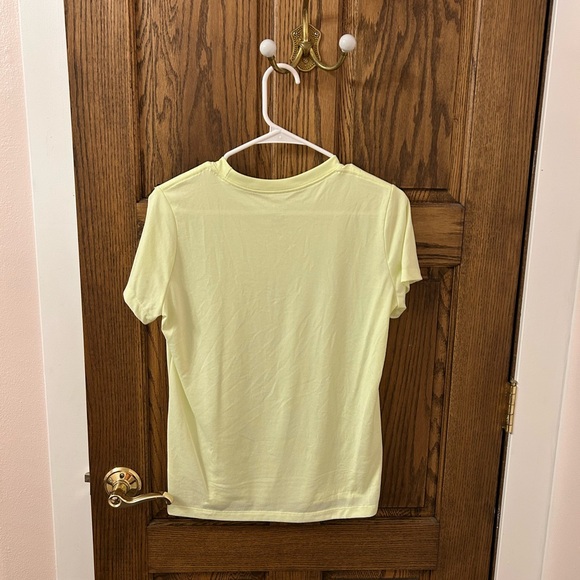 Nike Dri-Fit Light Yellow Tee with Black Swoosh Medium - Picture 3 of 5